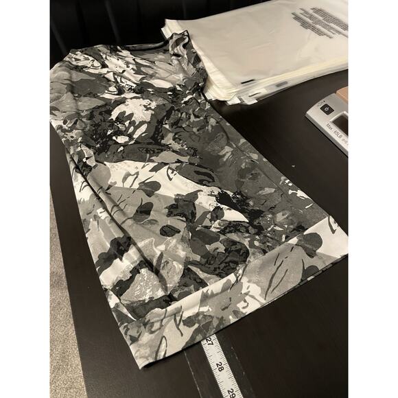 Chicos Womens Top Size 3 US XL Black Abstract Print Stretch Whimsy Fairy Grunge - Picture 5 of 6